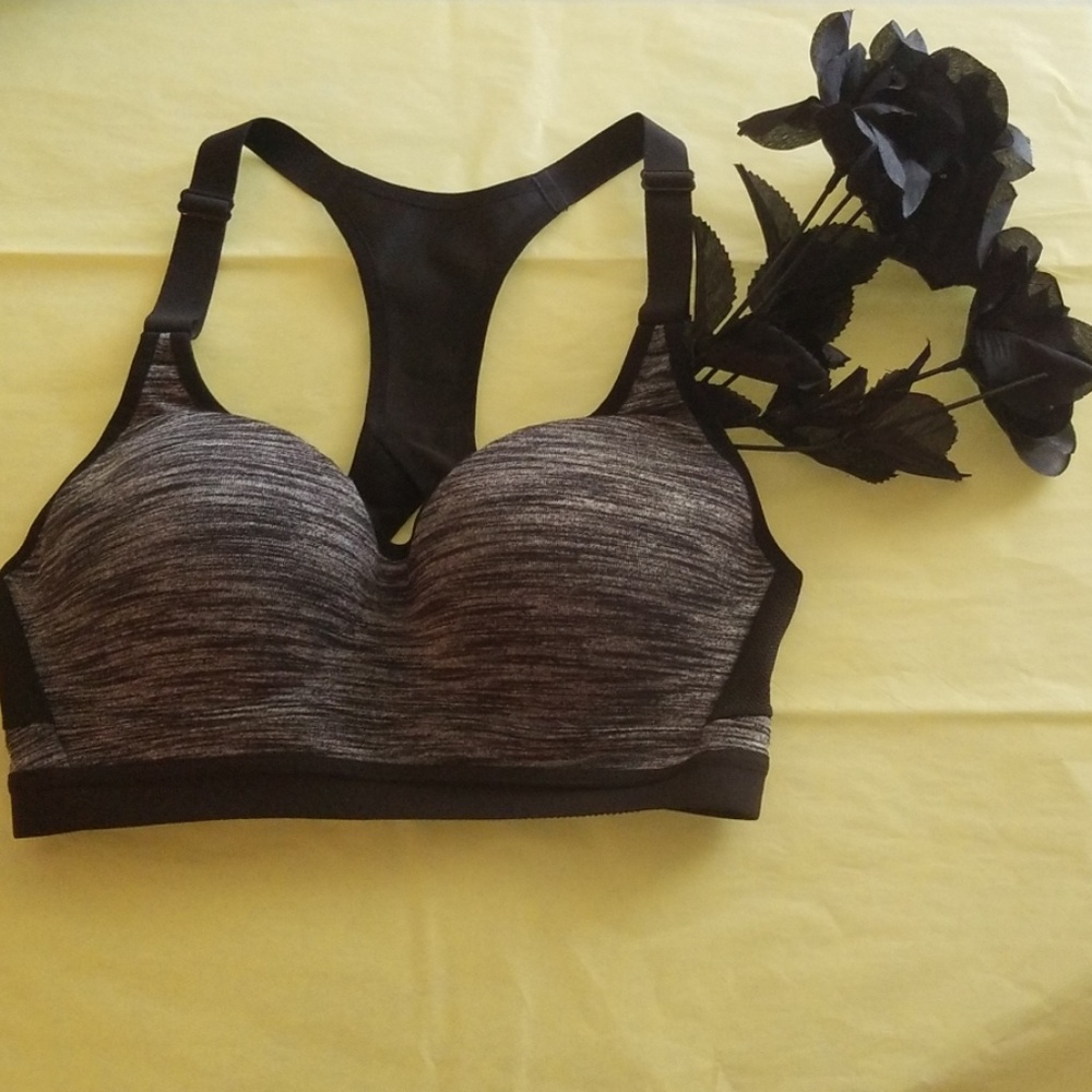 BNWOT Victoria Secret RazorBack Sport's Bra Sz 32C